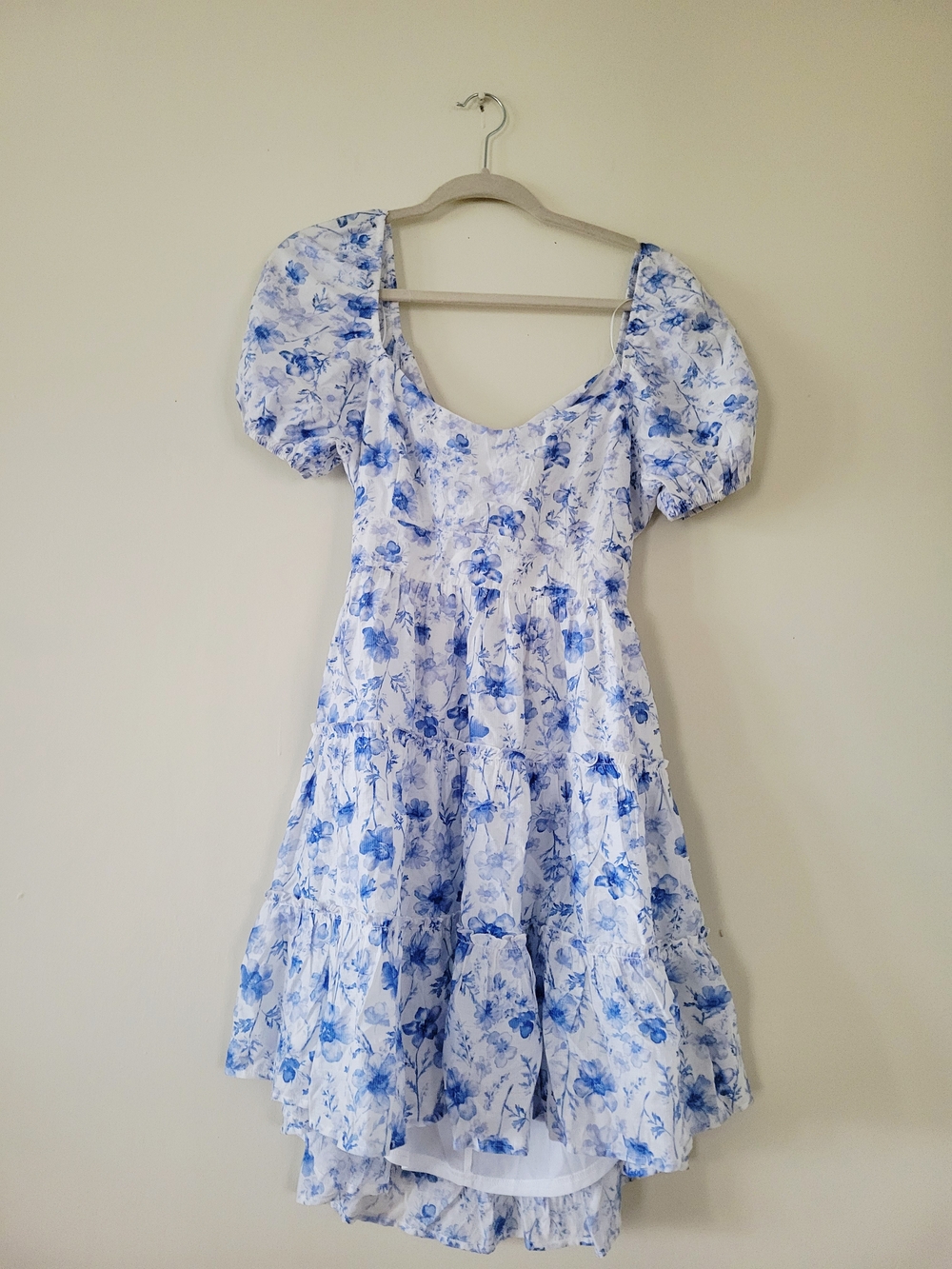 mine Blue and White Floral Puff-Sleeve Tiered Dress